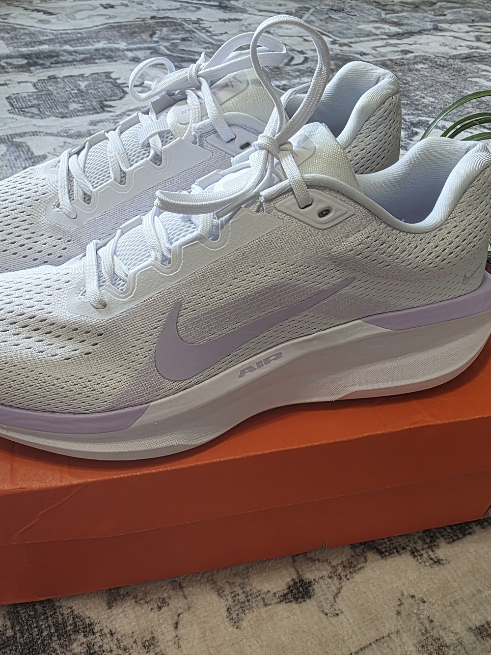 Nike Air Women's Running Shoes - White with Lavender Accent 11